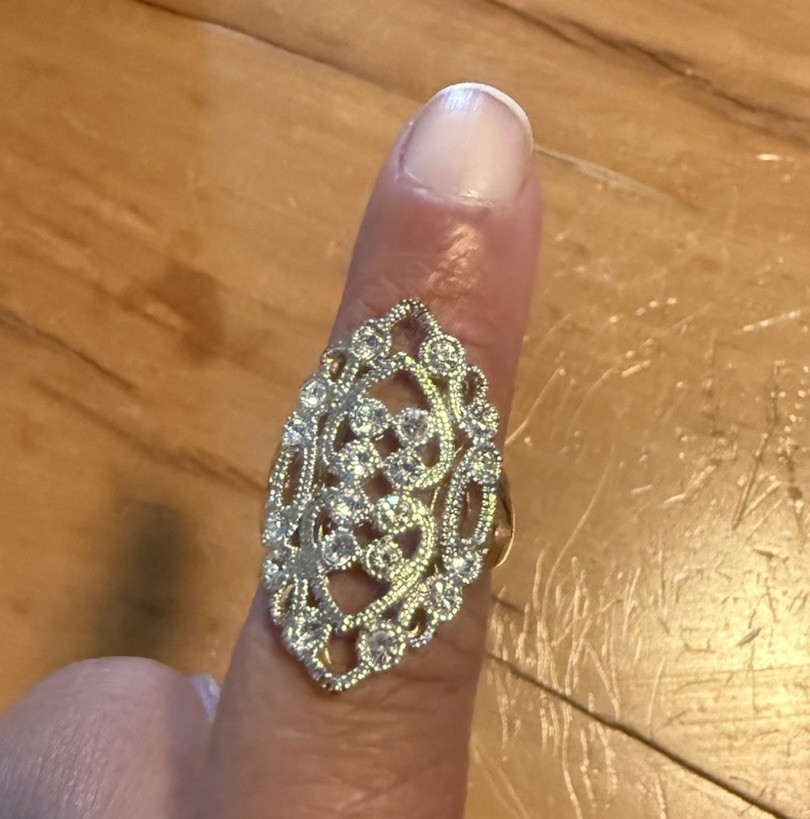 Vintage Style Ornate Cocktail Ring – Crystal Embellished – Size 7