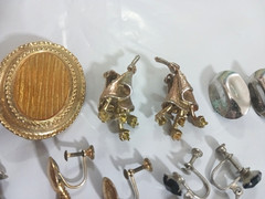 Vintage Clip On earrings and screw on ear rings for non-pierced ears 17 pair lot