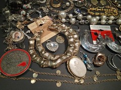 Vintage Jewelry Lot Earring Necklace Bracelet Over 6lbs + Estate Mix PLS READ