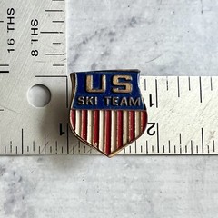 US SKI TEAM Vintage Brass & Enamel Push Back Pin