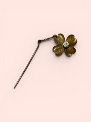 Antique Victorian Gold Tone Four Leaf Clover Stickpin Safety Chain Paste Stone