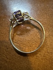 Vintage 10K Yellow Gold Three Stone Oval Amethyst Ring Sz 7.75 1.03 Grams