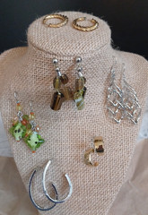6 Pair Pierced earrings. Great condition and quality