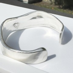 Solid VTG Carolee Sterling Silver cuff bracelet ~38.1 Grams/L 6.25in