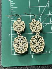 Vintage 2” Yellow Faceted Lucite White Lace Metal Dangle Earrings