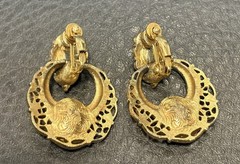 1928 Vintage 80s 90s DOOR KNOCKER Purple Marbled Cabochons Filigree EARRINGS