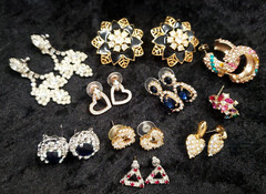RHINESTONE Mixed Vintage Multi-Color Pierced Earrings LOT/10