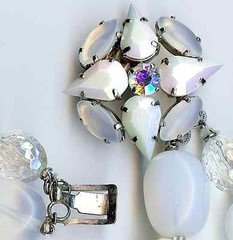 STRIKING VINTAGE FACETED GLASS LAVA BEADS MOONGLOW & RHINESTONE CHOKER NECKLACE