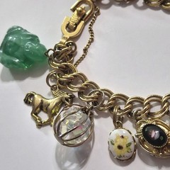Vtg Monet Gold-tone 15 multi-color Dangling Charms
