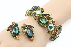 Superb JULIANA DE Delizza Elster Heliotrope Green Fall Bracelet Earrings Set