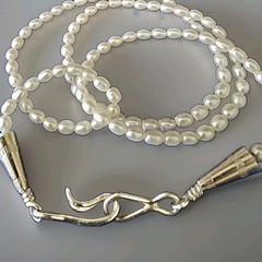 RARE & ELEGANT STRAND 2.5MM RICE PEARL NECKLACE (STERLING)