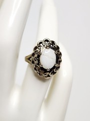 Vintage 14KHGE Gold Plated Ring with White Opal Gemstone – Cracked Stone, READ