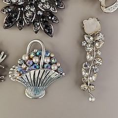 Vintage Rhinestone Brooch Lot of 7 Flower Leaf Basket Faux Pearls AB Blue Pink