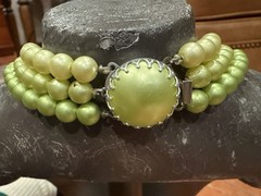 HONG KONG AVON GREEN ORANGE IVORY FAUX PEARL BEAD MCM VINTAGE NECKLACES LOT 5 EU