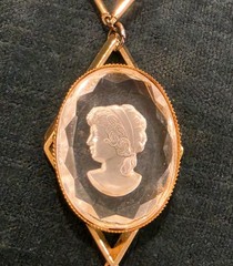 Vintage Reed Barton Glass Cameo Intaglio Tassel Pendant Necklace Gold Tone W Box