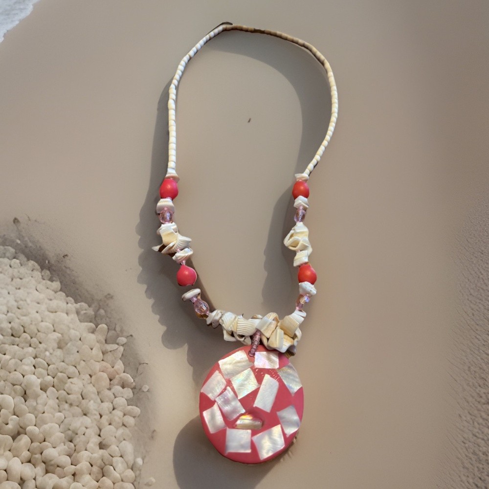 Shell Beads Pink And White Tone Bead Necklace 26 Cruise Trip Or Bahamas