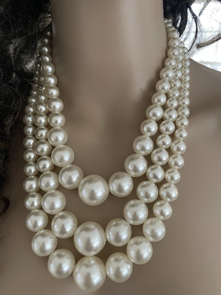 VTG Tammey Jewels Graduated Acrylic Faux Pearl 3strand Necklace Pearlescent NWOT