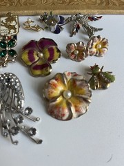 Vintage Jewelry Lot Pin Broochrhinestones Pot Metal Enamel 1940-1950’s