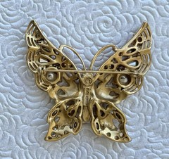 Vintage Rhrinestone / cabochon glass / gold tone metal brooch pin