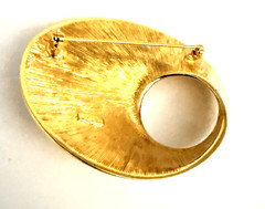 Vintage Monet 2 1/4″ Modernist Shiny Gold Tone Brooch/Pin