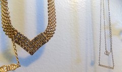 HUGE LOT VINTAGE-CONTEMPORARY PRETTY PENDANT NECKLACES 1 ALEX & ANI WONDER WOMAN