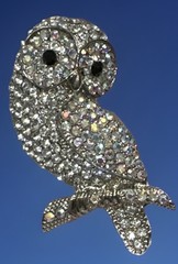 VTG OPC SIGNED AURORA BOREALIS RHINESTONE OWL BIRD BROOCH PIN PENDANT