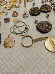 Wearable Jewelry mixed lot, Vintage And New
