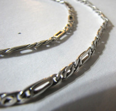 Vintage Sterling Silver Figaro Chain Necklace 20″ 4.6mm 18.9 Grams Signed Italy