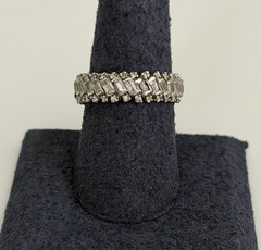925 Sterling Silver Vintage Clear CZ Eternity Band Sparkly Baguette Ring Size 8