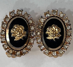 Vintage Celebrity NY Rose Earring clip on Set Black gold tone glass