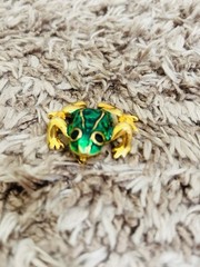 AAI Green Enamel Gold Tone Frog Brooch Pin Vintage Signed