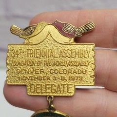 VTG 70s Eastern Star General Grand Chapter 34th Triennial Assembly Pin Goldtone