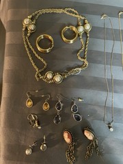 COSTUME JEWELRY LOT #6