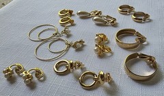 Vintage Collection Of 8 Gold-Tone Clip-On Earrings Excellent Condition