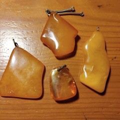 NATURAL OLD ANTIQUE BALTIC AMBER Pendant lot 9.1 gr