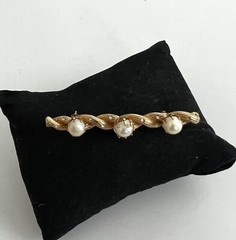 Brooch Twisted Gold Tone Faux Pearl And Rhinestone D2