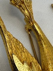 Vintage Hattie Carnegie Flying Bird Brooch Gold Tone Textured Signed 3.25in