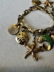 Vintage Gold Tone Nautical Charm Bracelet Sea Life Fish Shell Seahorse Starfish