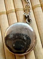 Vintage 925 Sterling Floral Engraved Locket Pendant/Necklace 18″ Chain 2.98g