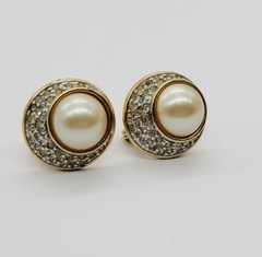 MONET Clip Earring Faux pearl PAVE crystal accent Gold tone Vintage .75 in