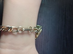 Vintage Gold Tone Charm Bracelet Century 21 Exposition Souvenir Eiffel Tower 7″