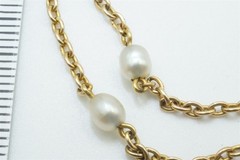 PRETTY ANTIQUE ENGLISH 15K GOLD NATURAL PEARL CHAIN NECKLACE c1890