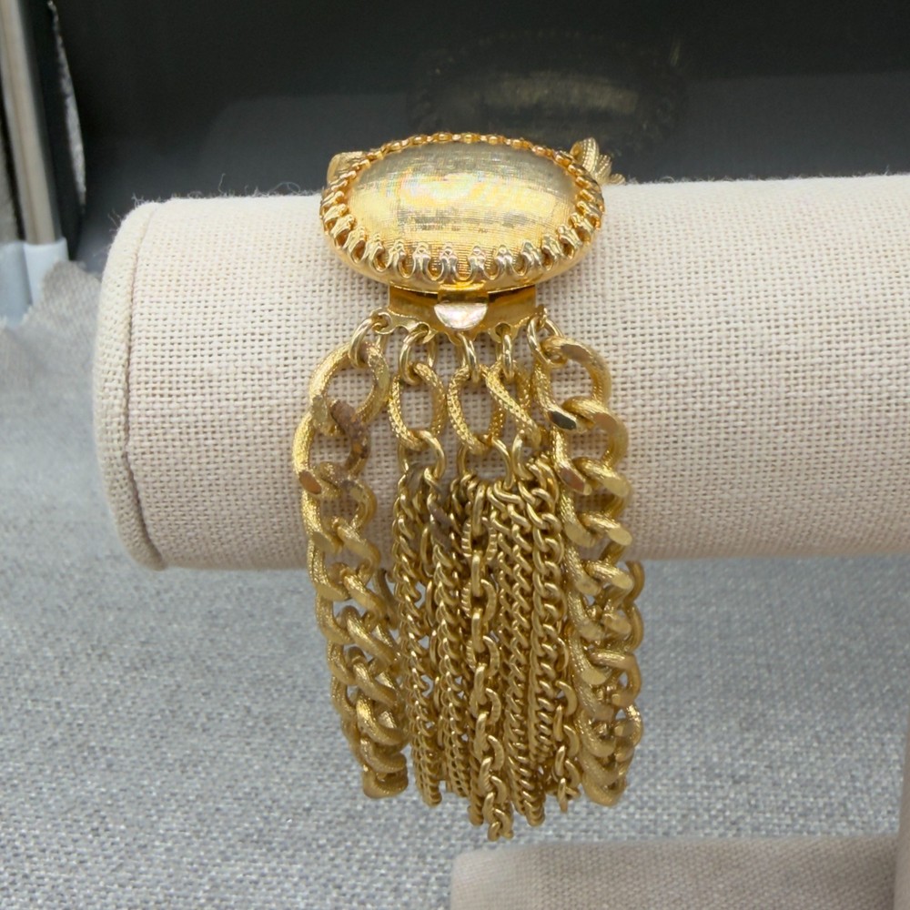 Vintage Bracelet Gold Tone Multi Chain Textured Disc Box Closure Size 7.5 Classy