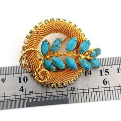 Hobe Rhinestone and Blue Art Glass Cabochon Gold Mesh Brooch Vintage