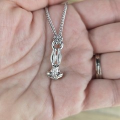 Vintage 1992 Warner Bros Bugs Bunny Silver Tone Necklace 24″ Chain Cartoon Head