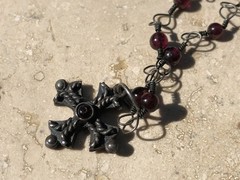 🏰 VINTAGE Garnet 925 STERLING SILVER CROSS Pattée Necklace MEDIEVAL GOTHIC 11g