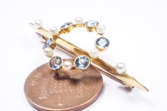 QUALITY ANTIQUE ENGLISH 15K GOLD AQUAMARINE & PEARL BROOCH c1910