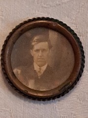 Antique Victorian Photo Mourning/Sweetheart Celluloid Brooch Pin C Clasp