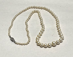 Vintage Graduated Akoya Cultured Pearl Necklace 18.5in 10K Filigree Clasp 14g