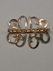 Vintage Gold Tone Interlocking Script Monogram Brooch Pin 2″ x 1.5″